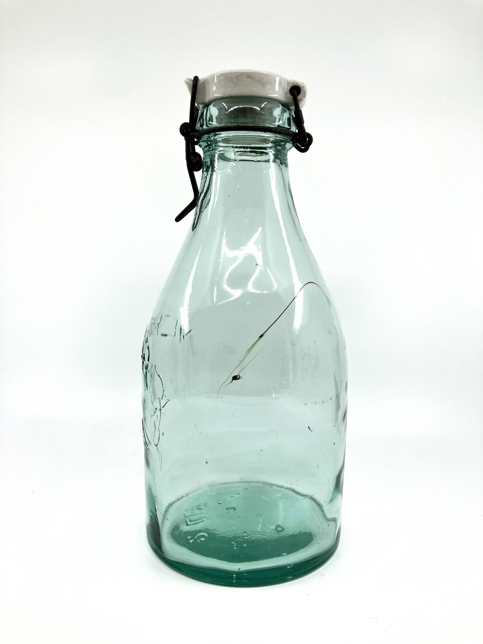 Grande bouteille "Mercur" en verre et bouchon en céramique • 2L • 1930