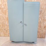 Asymmetrical wardrobe