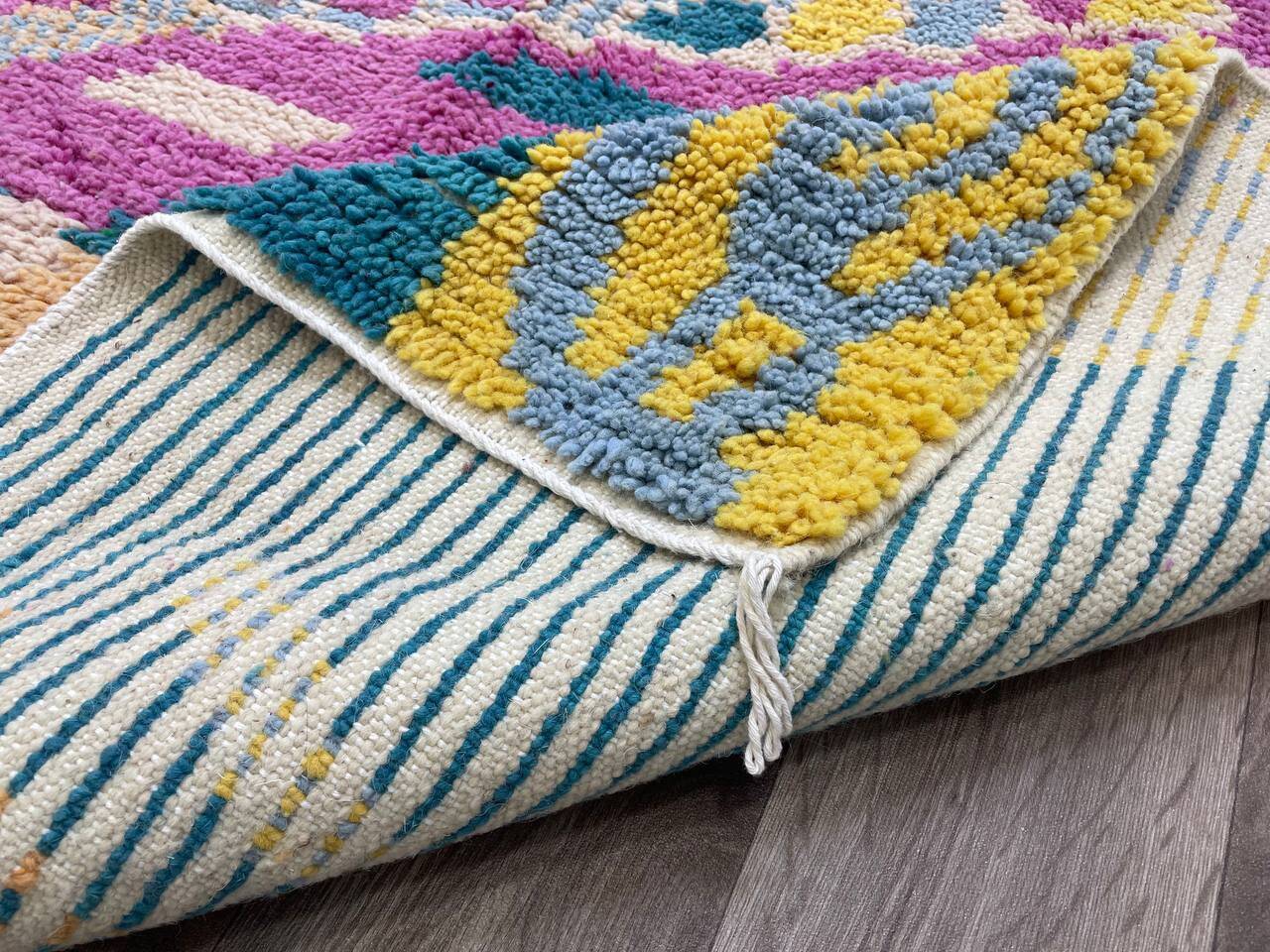 Traditional Moroccan rug, natural wool, 3 x 2 m.