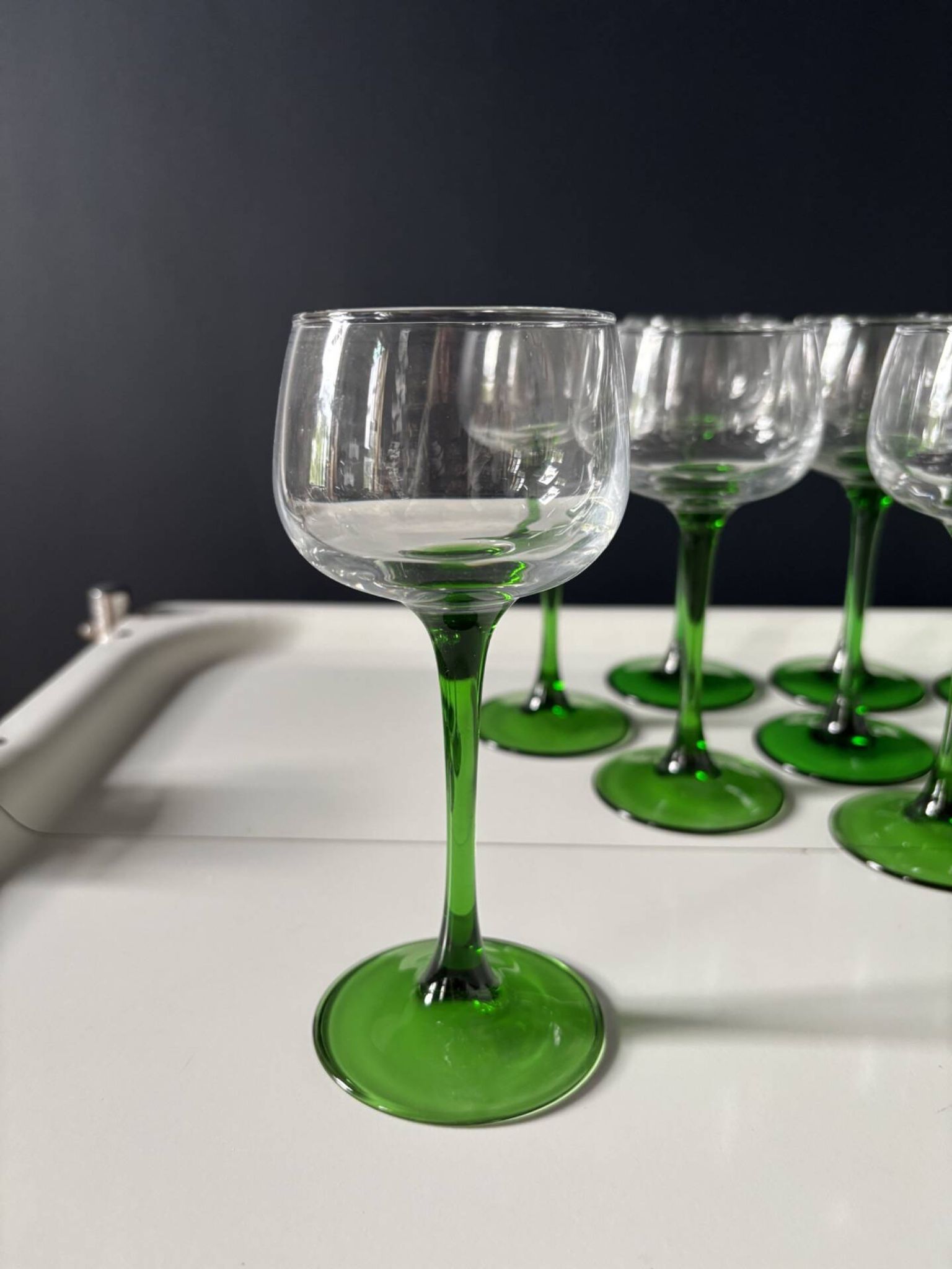 Lot de 12 verres Roemer alsacien pied vert