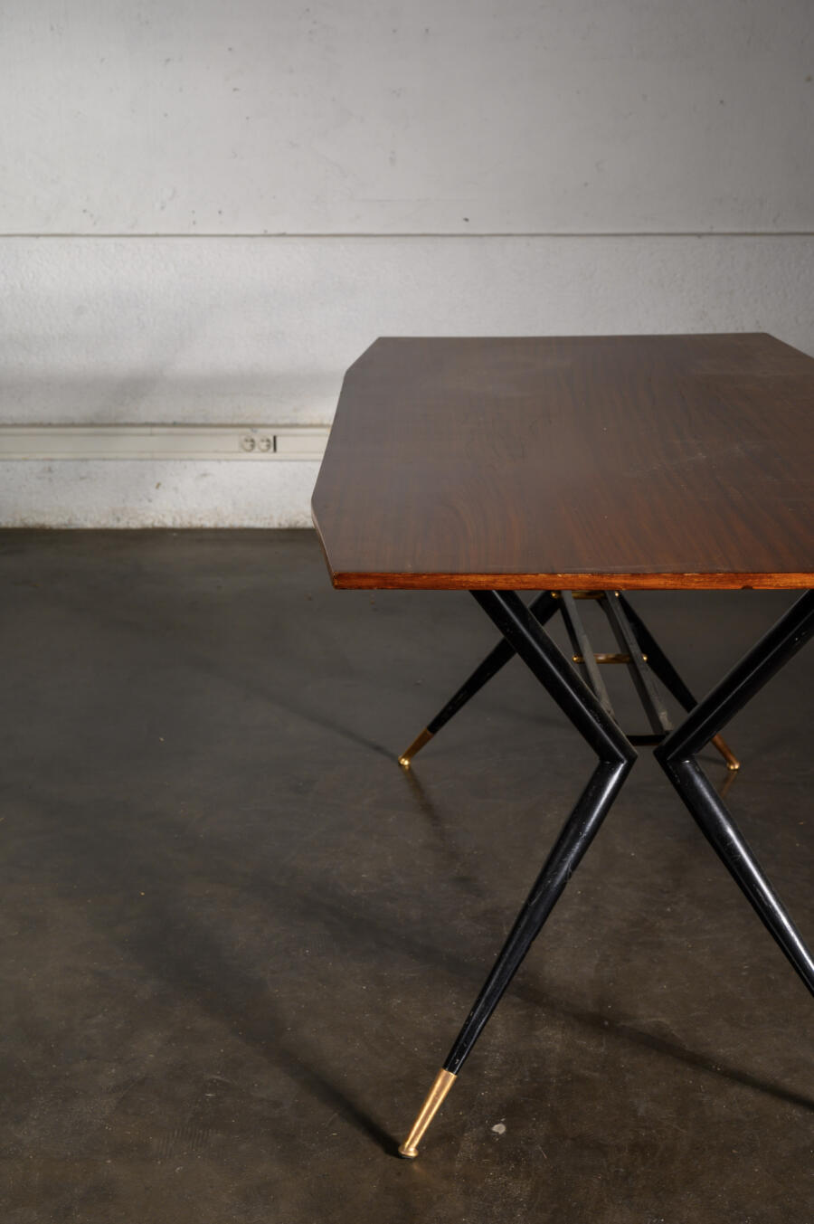 Italian dining table