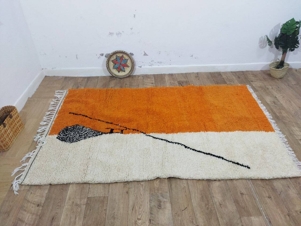 Azilal Berber rug in handmade wool 245 X 152 CM