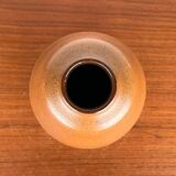 Minimalist vase from East German workshop by Paul Eydner, Waldenburg, 1960s.