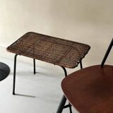 table basse selette vintage en métal noir et osier, 1950