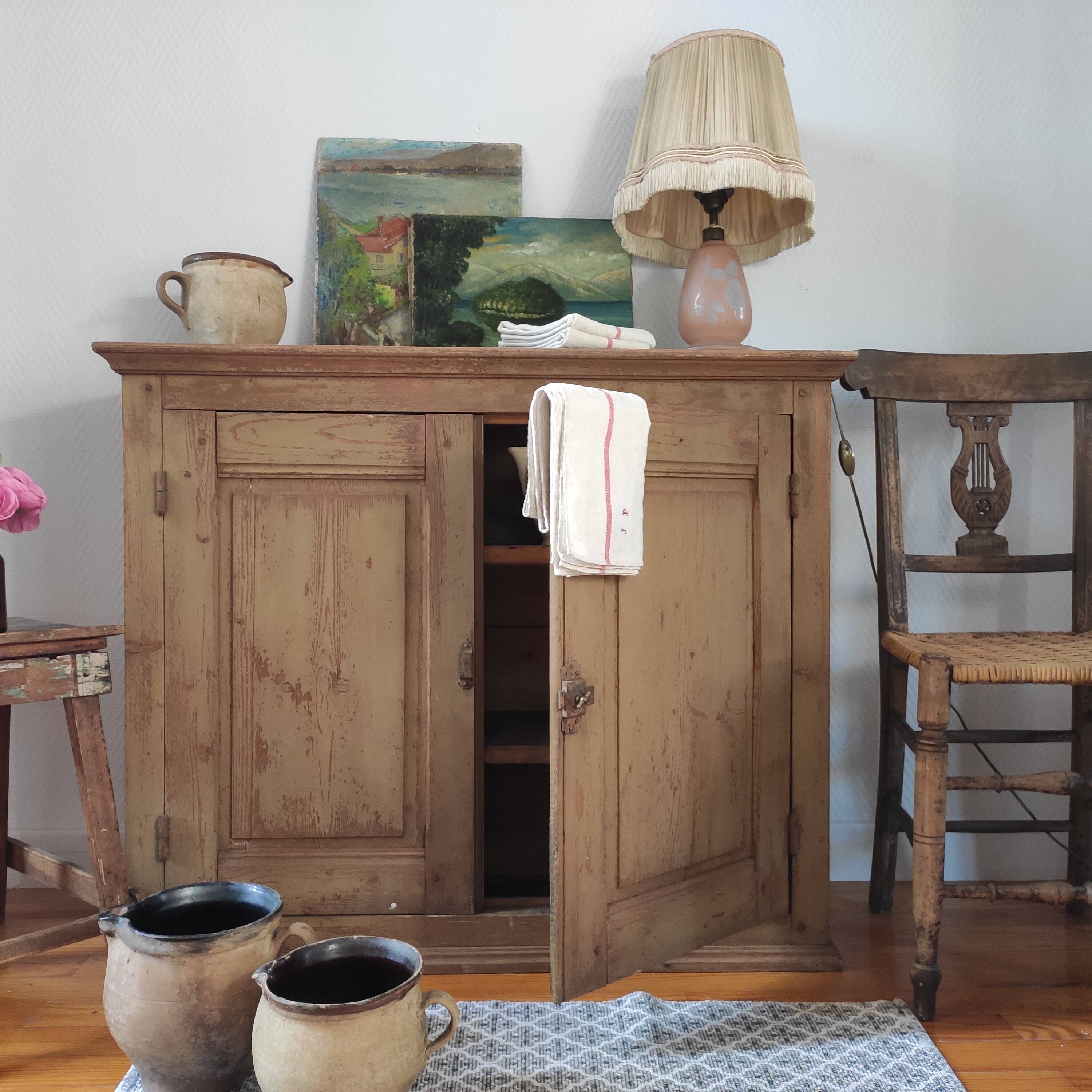 Old Parisian style buffet