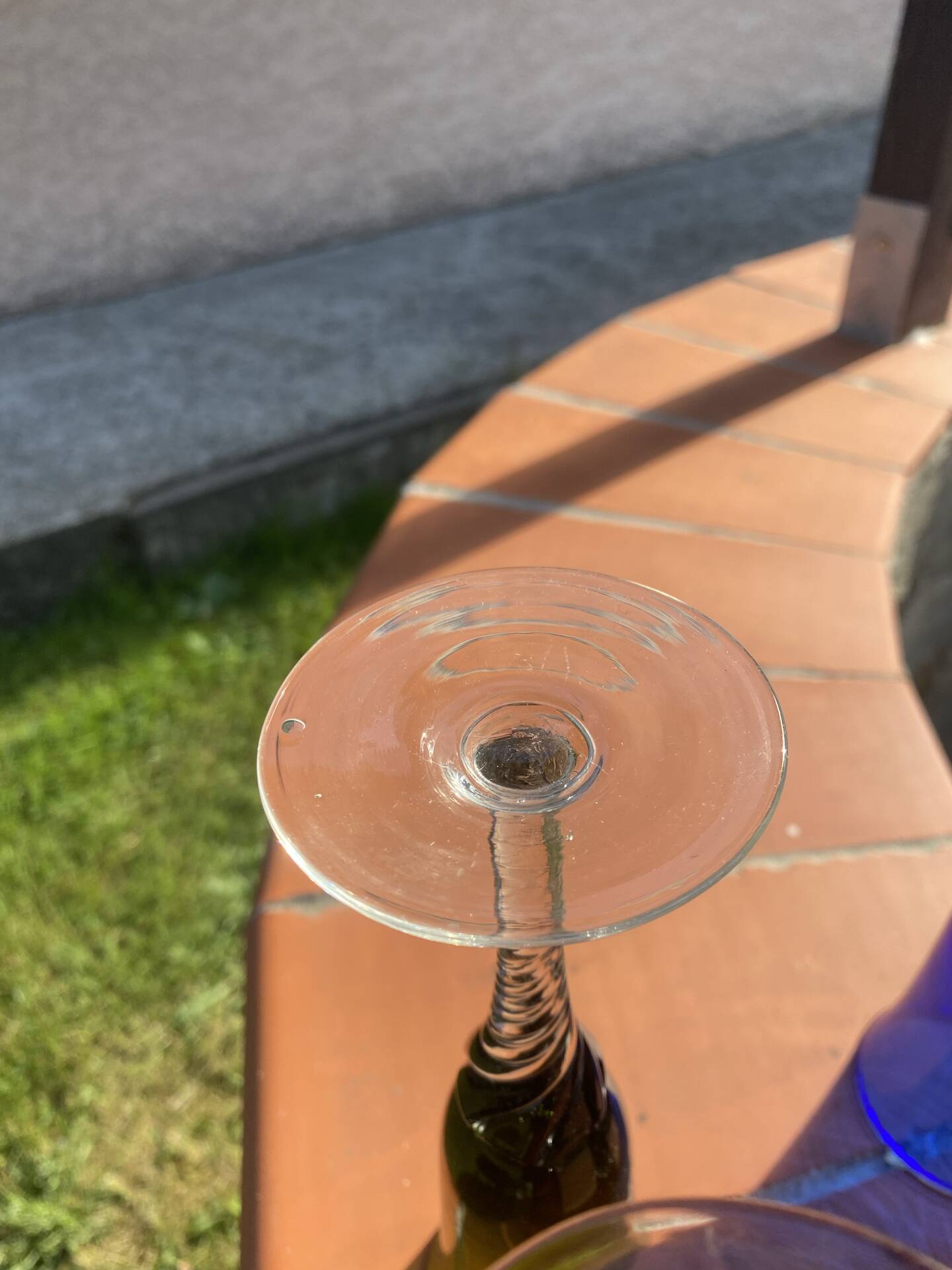 Flûtes à champagne en verre soufflé coloré