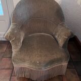 Almond green toad armchair