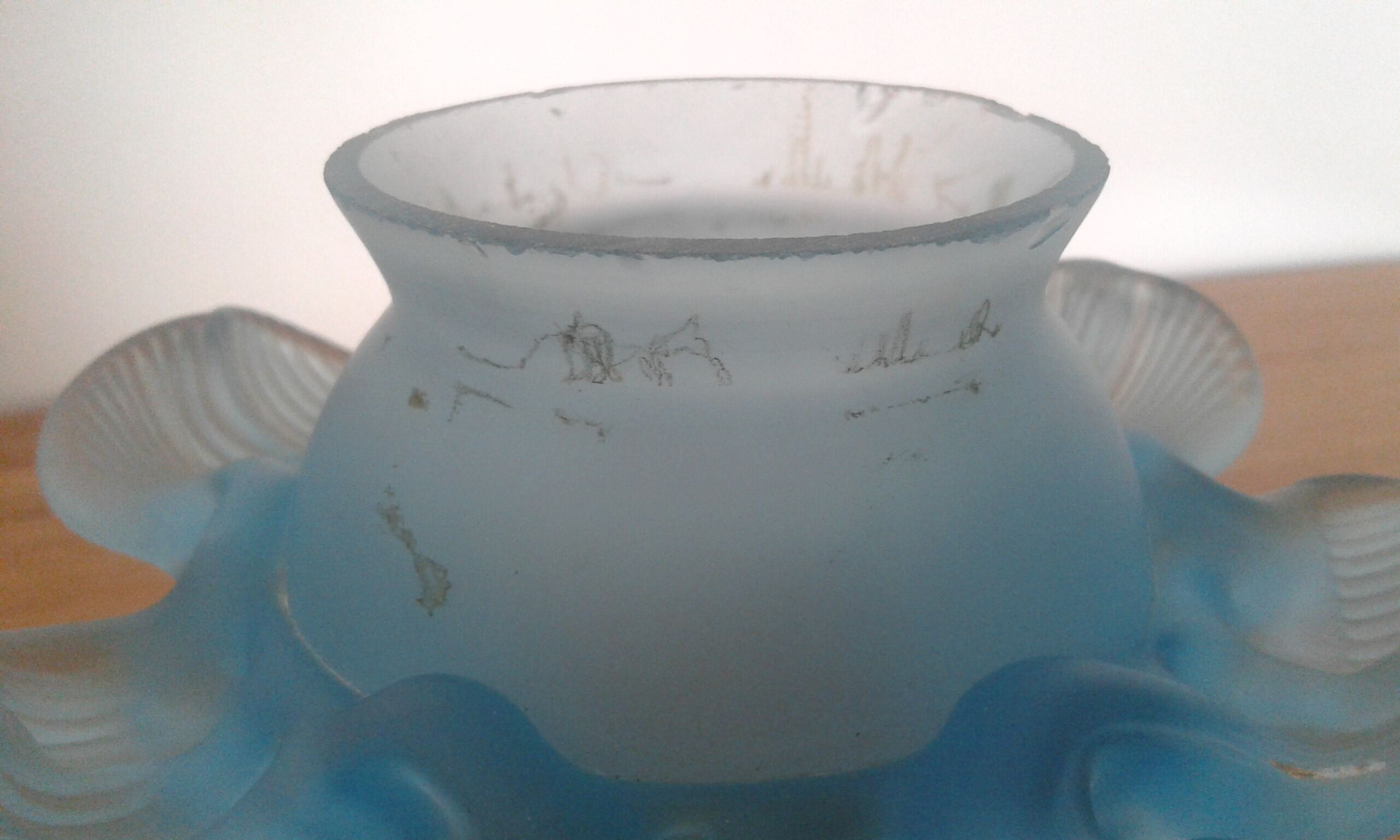 Abat jour verre bleu, forme  fleur