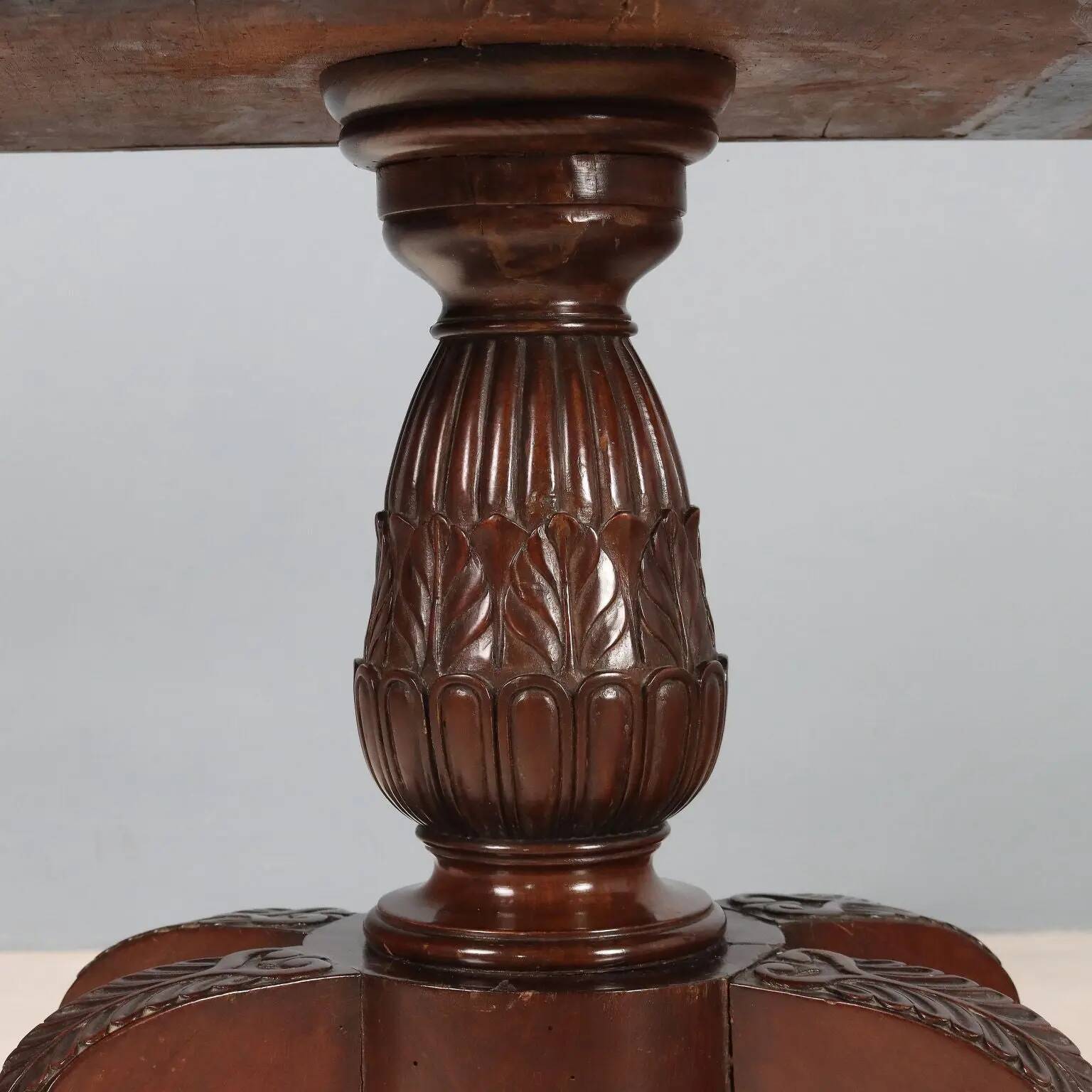 Table de jeu ancienne en acajou, Angleterre, milieu du XIXe siècle