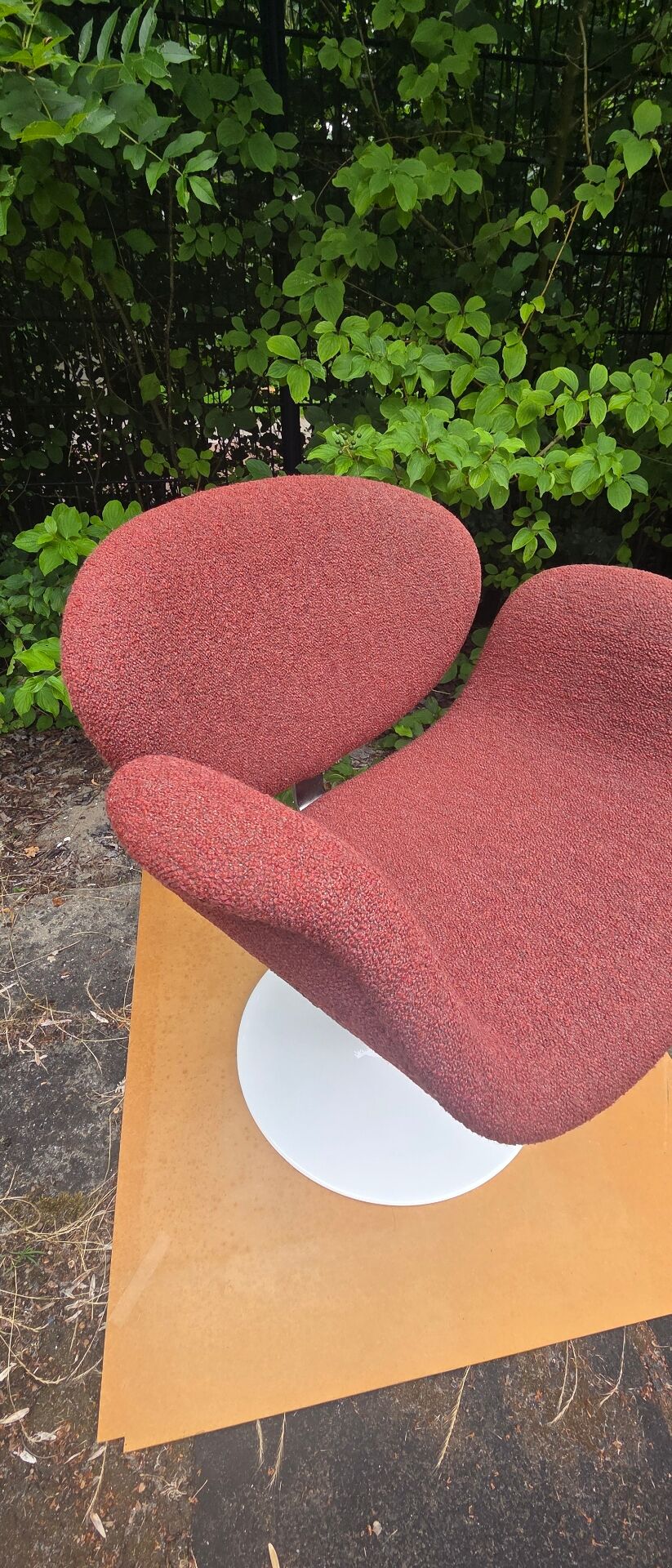 Set of Pierre Paulin Little Tulip chairs by Artifort