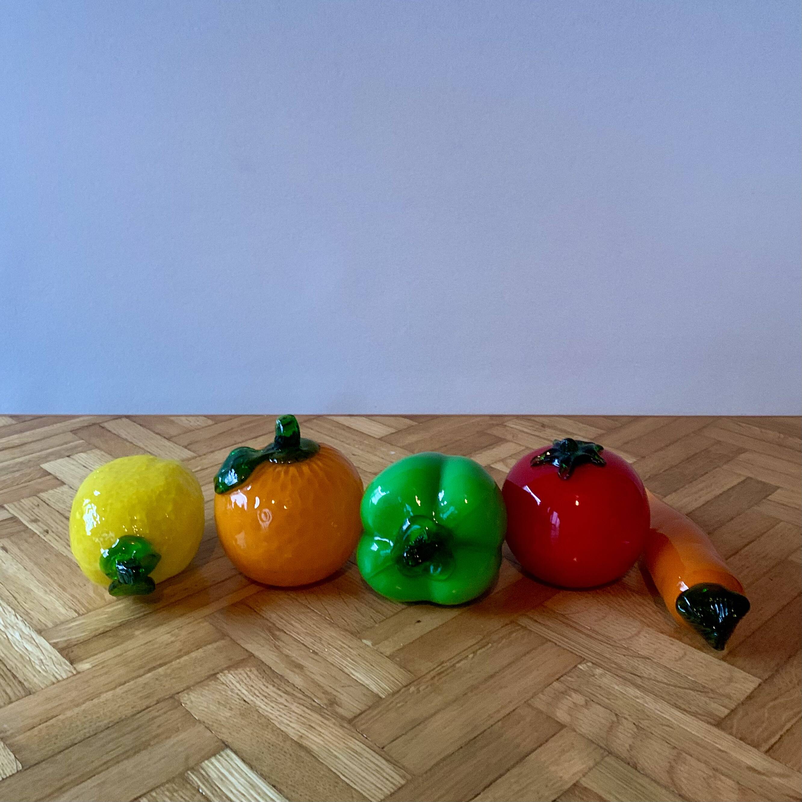 6 Poivrons Décoratifs En Mousse - Rouge, Vert, Jaune - Légumes Artificiels Pour Décoration Et Éducation