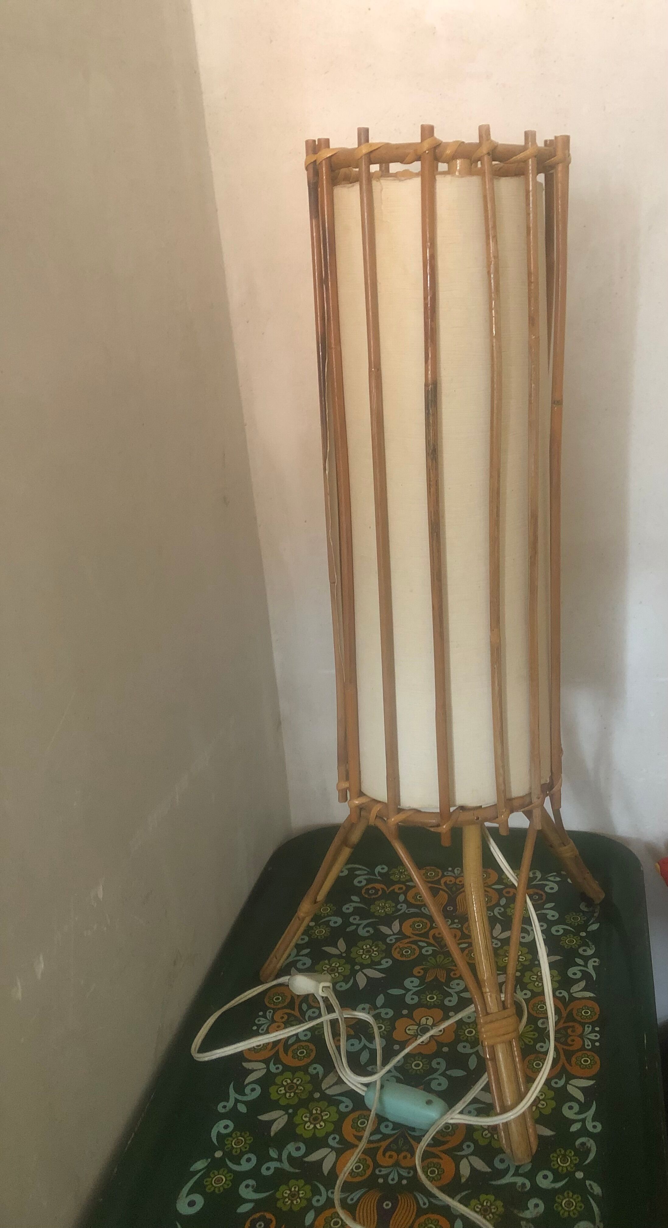 Rattan lamp bamboo wicker vintage 60s tripod foot