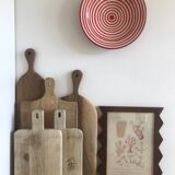 Round Moroccan terracotta dish, striped patterns