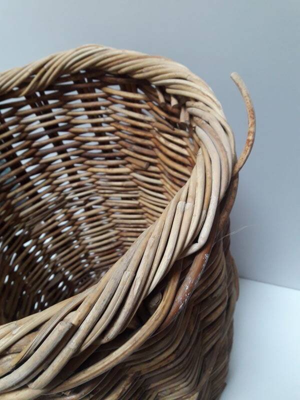 High basket 55cm round rattan old