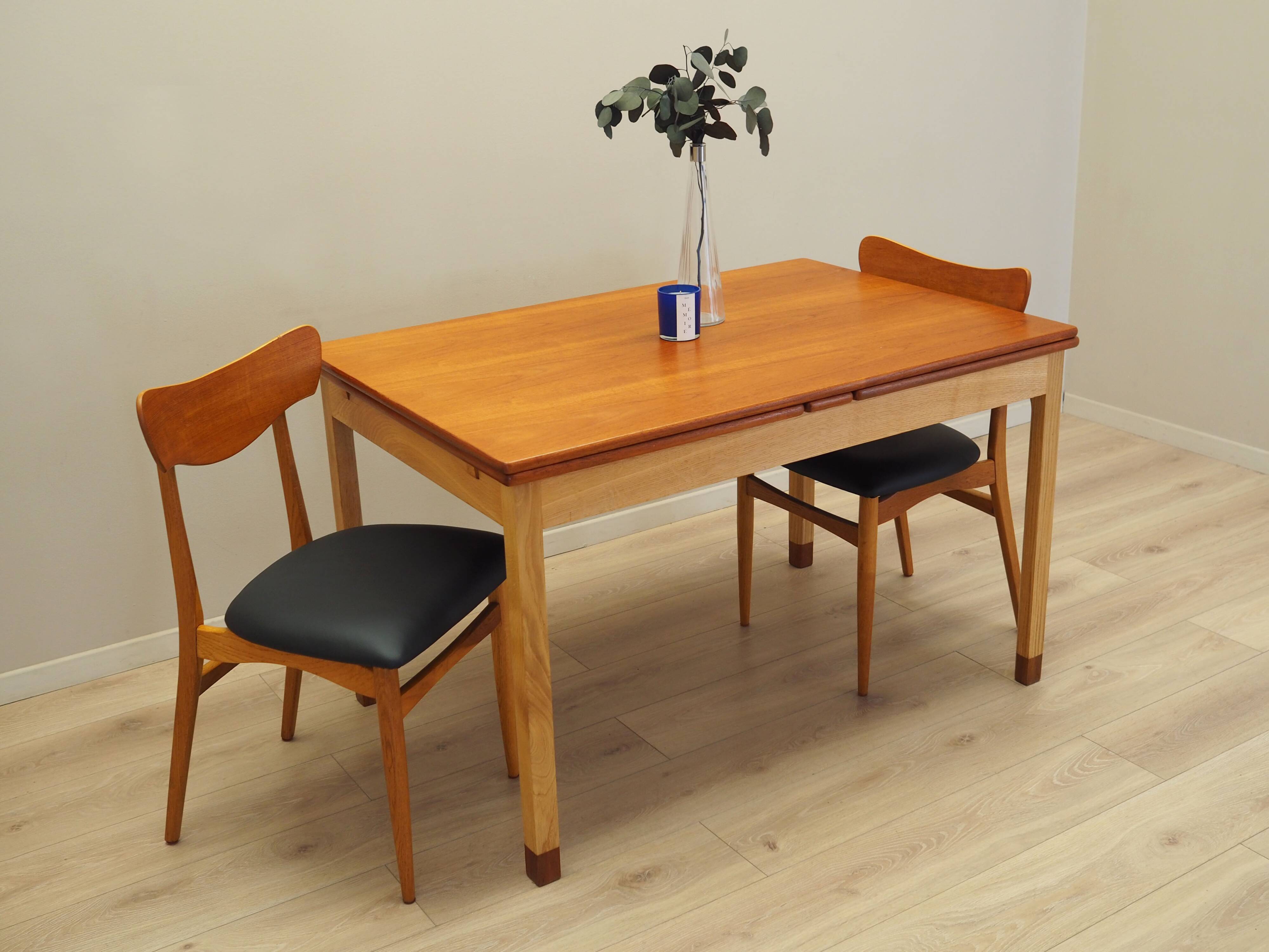 Extendable table, Danish design, 1970s, manufacturer: SKM