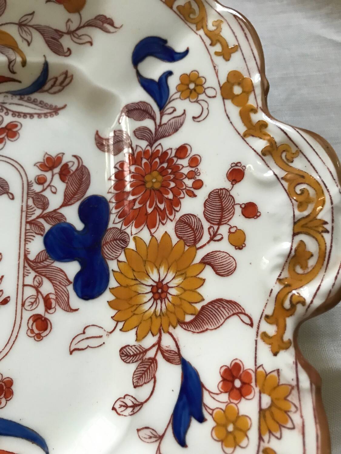 Plat en porcelaine anglaise Minton