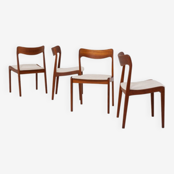 Set of 4 dining chairs by Henning Kjaernulf for Korup Stolefabrik