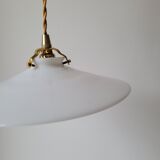 White opaline suspension