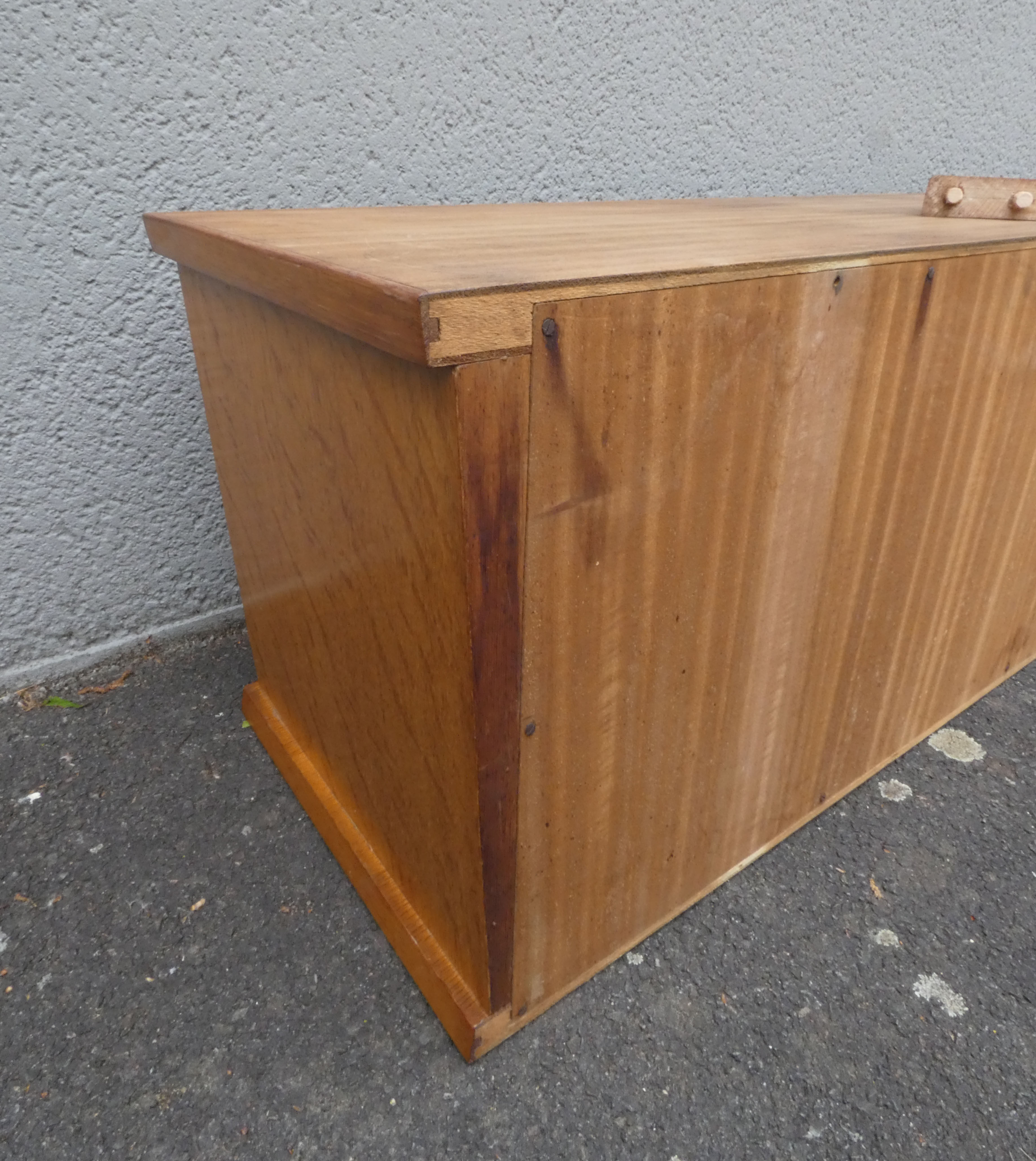 Scandinavian 1960 teak enfilade