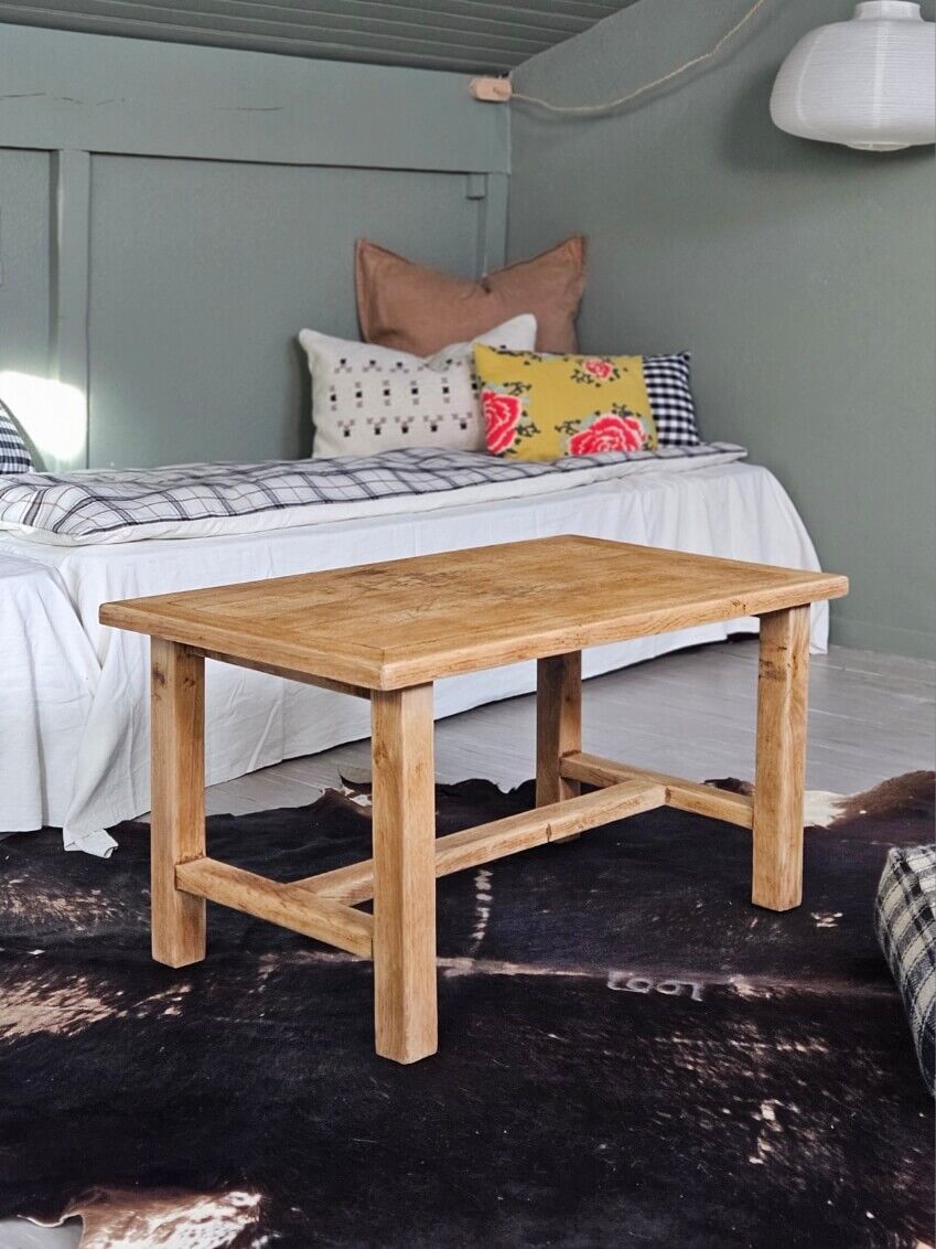 Renovated vintage oak coffee table | Iris