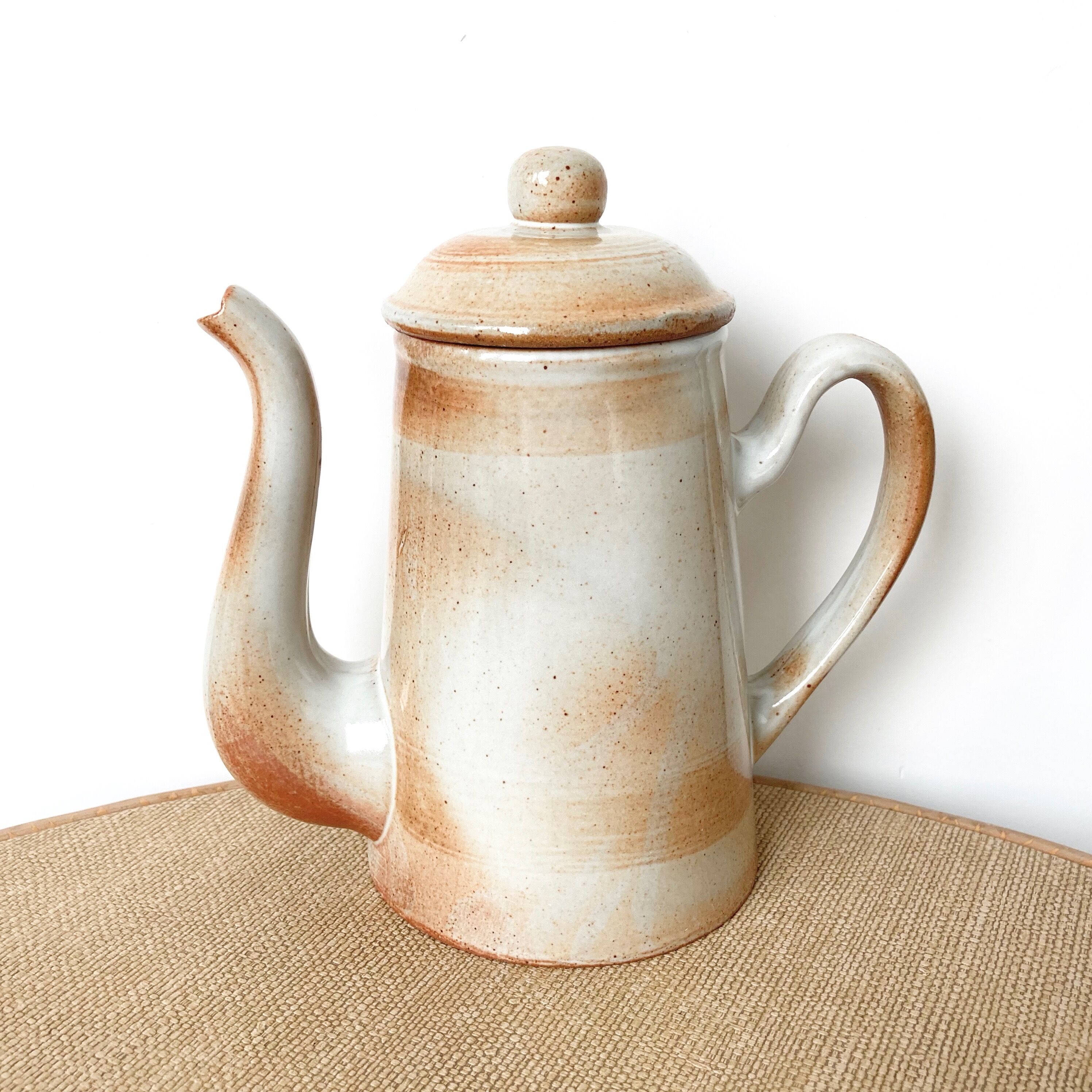 Enamelled stoneware coffee maker