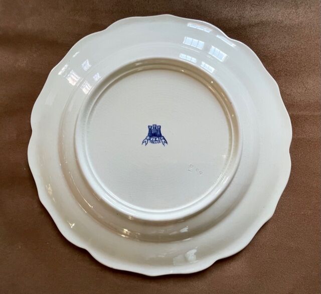 Dish Gien white and blue earthenware