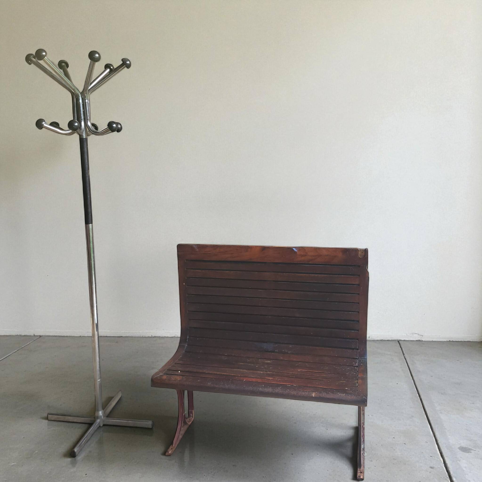 Parisian metro bench / Sprague bench from the 1930s