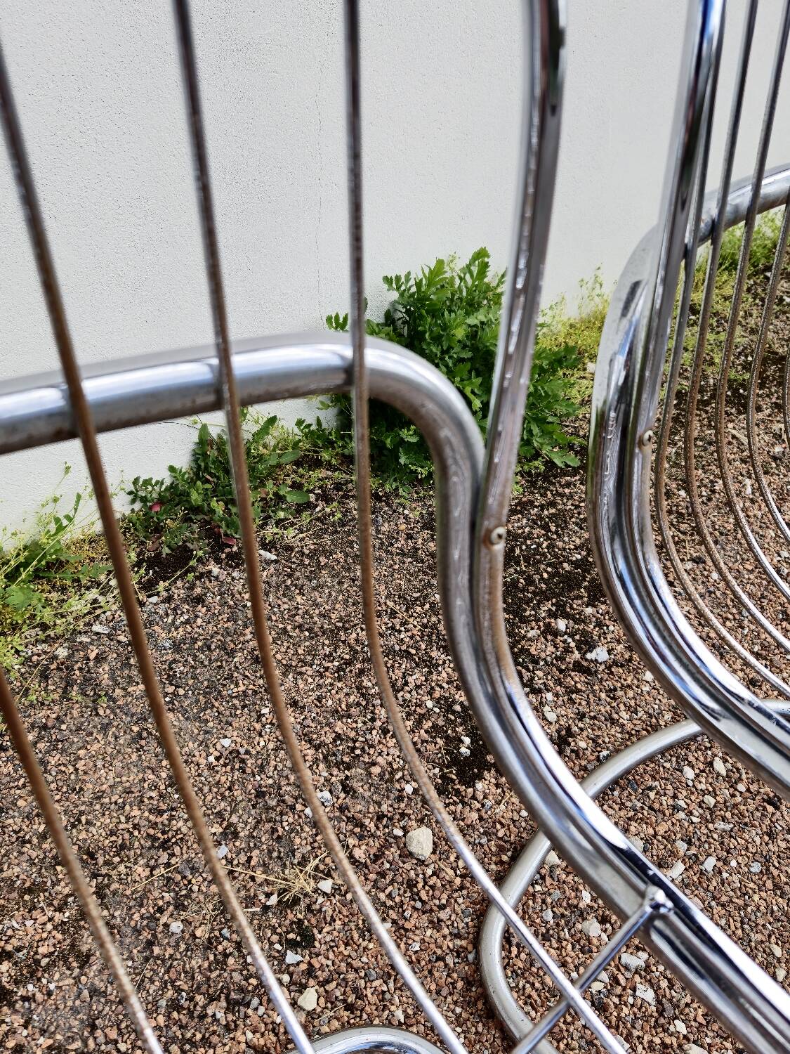Set of 6 chrome metal design chairs from the 1970s.