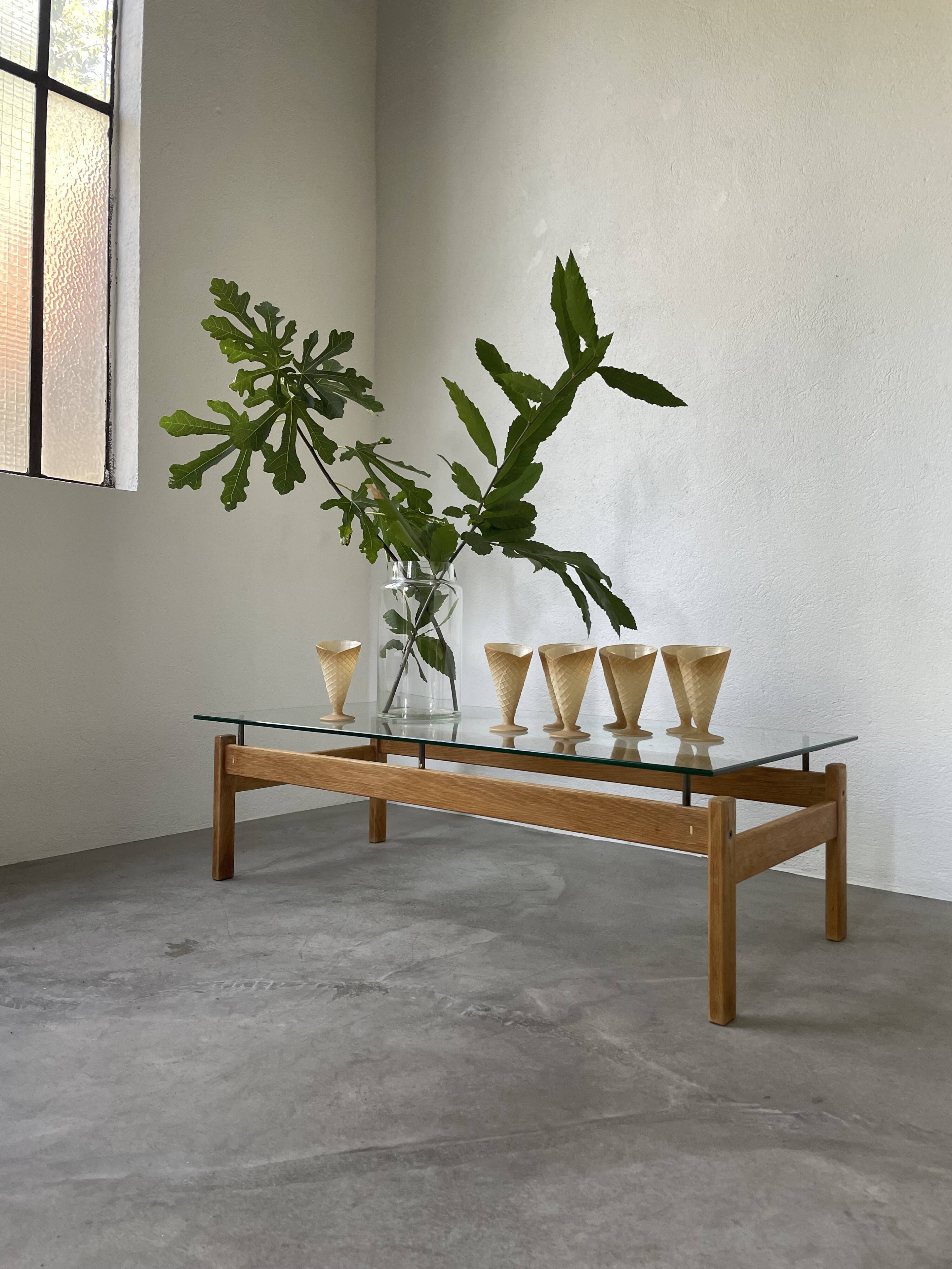 Table scandinave teck blond et verre 60