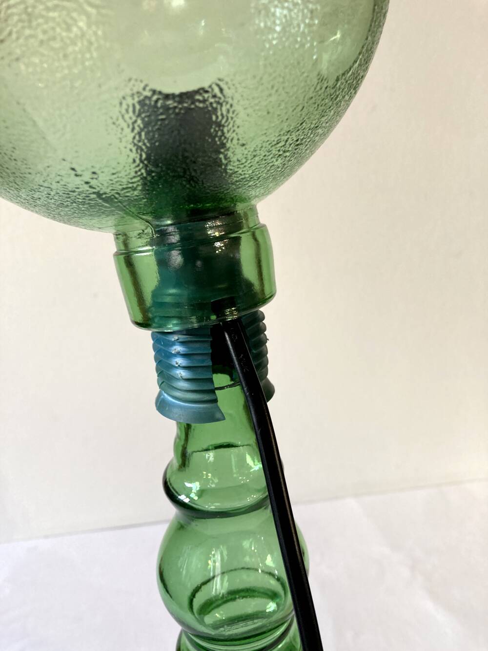 Cevin lamp in green glass