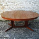 Scandinavian table