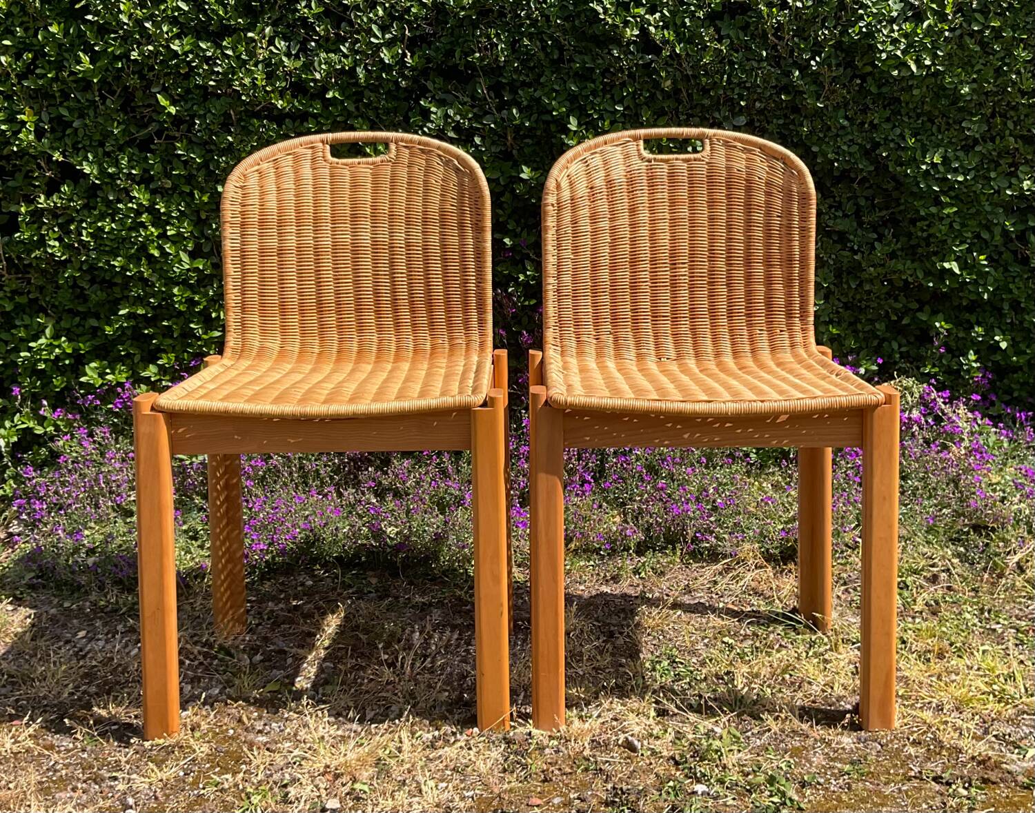 Pair of Italian chairs from the 70s