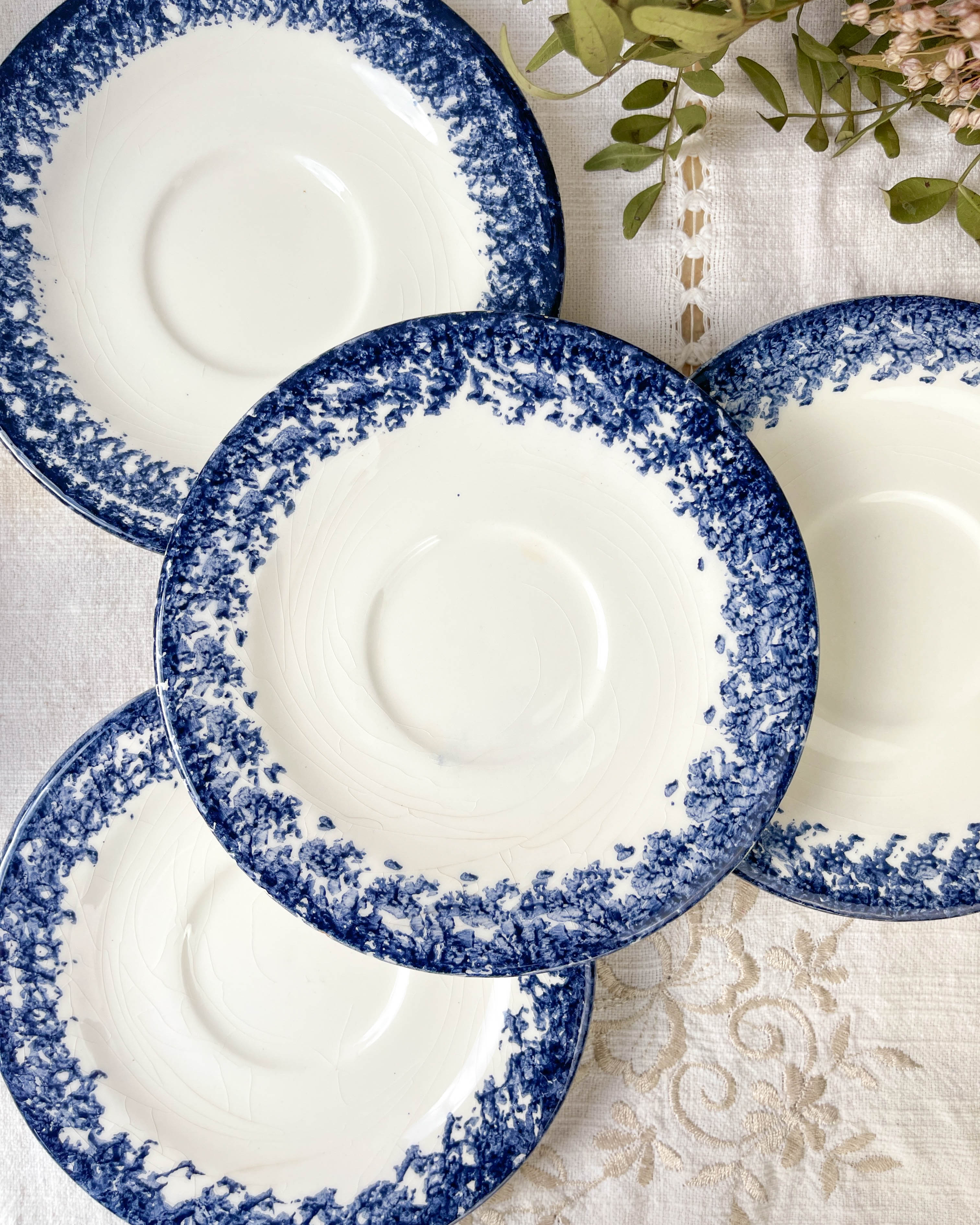 Set of 4 Italian porcelain coffee cups