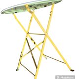 Folding terrace table
