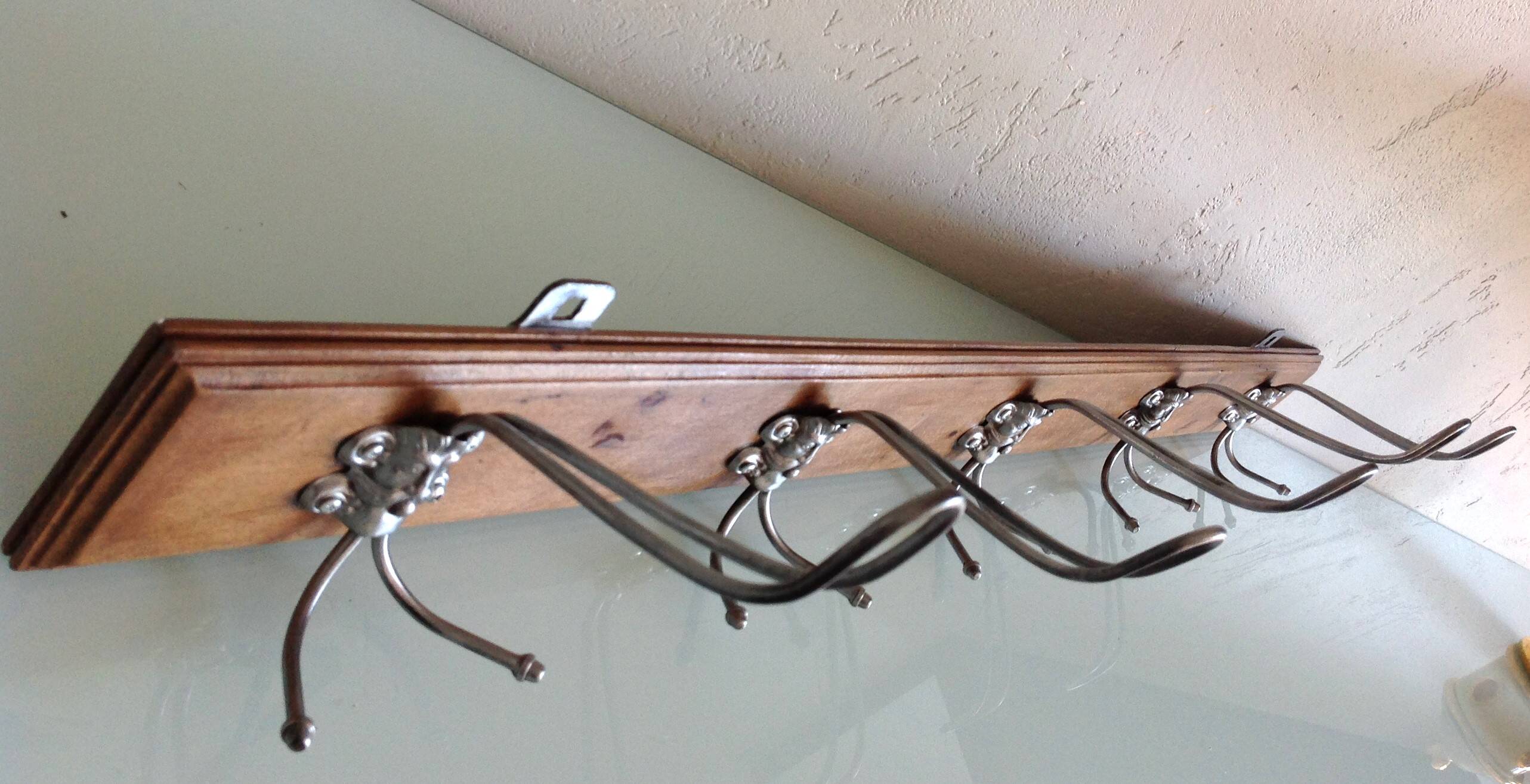 Vintage five-headed wooden coat rack from the 30s/40s