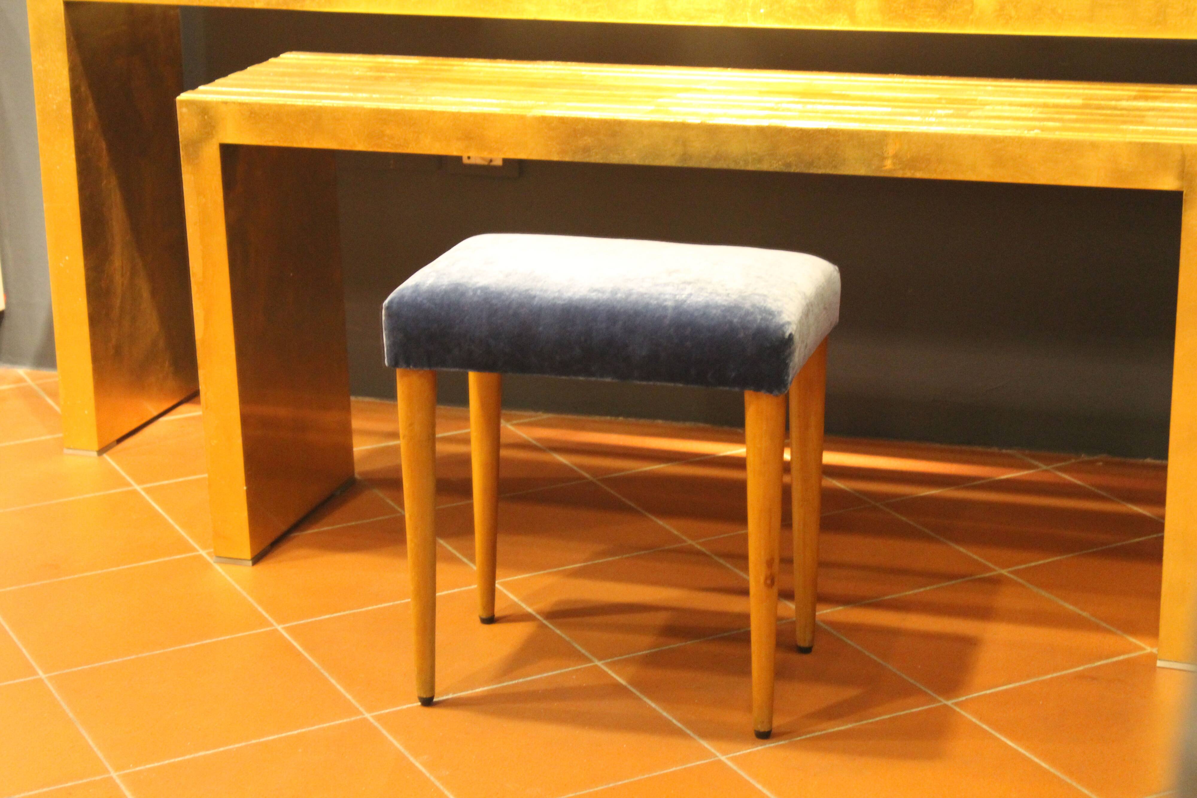 Panca vintage in wood and velluto blue Italia 1950s