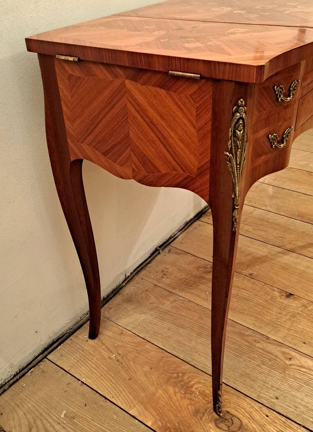Louis XV style dressing table in marquetry