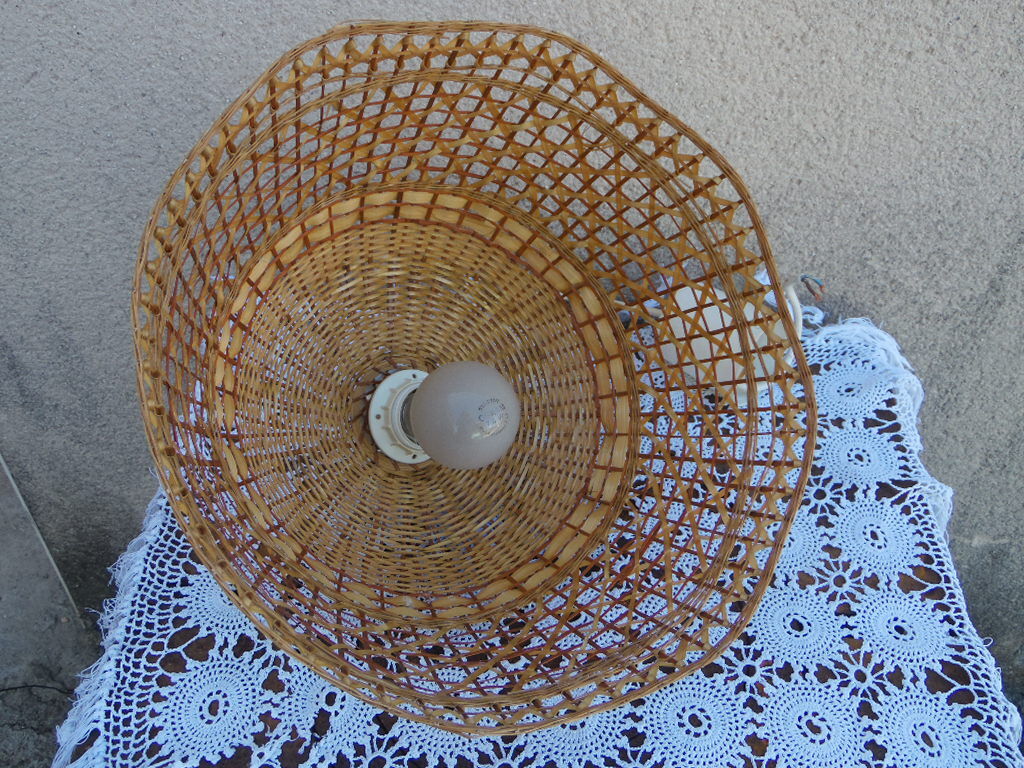 Honey and caramel wicker hanging lamp