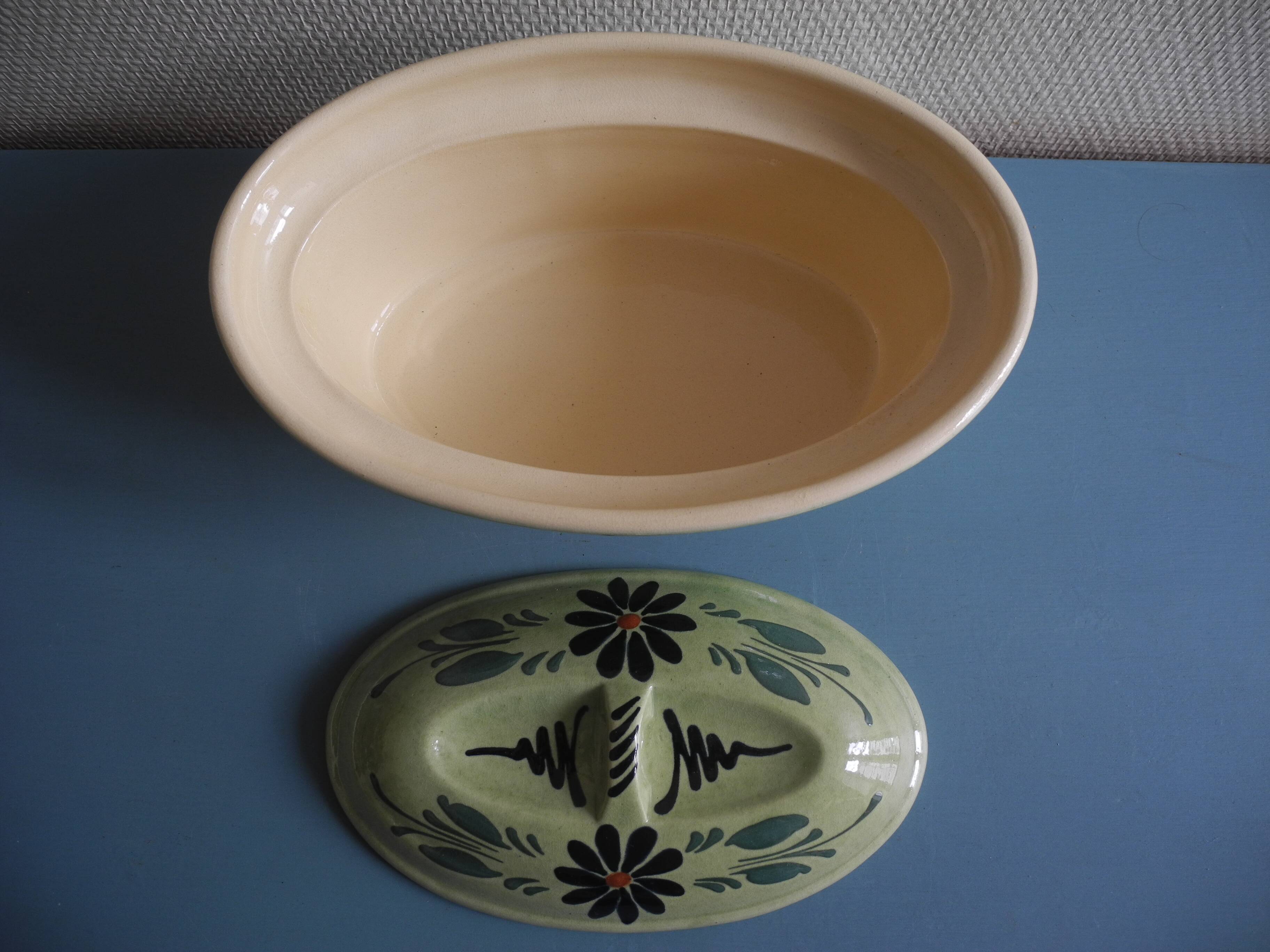 Baeckeoffe terrine, Alsatian pottery, vintage dish