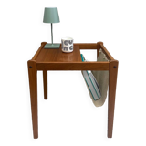 Table basse porte-revues danoise par Furbo Spøttrup