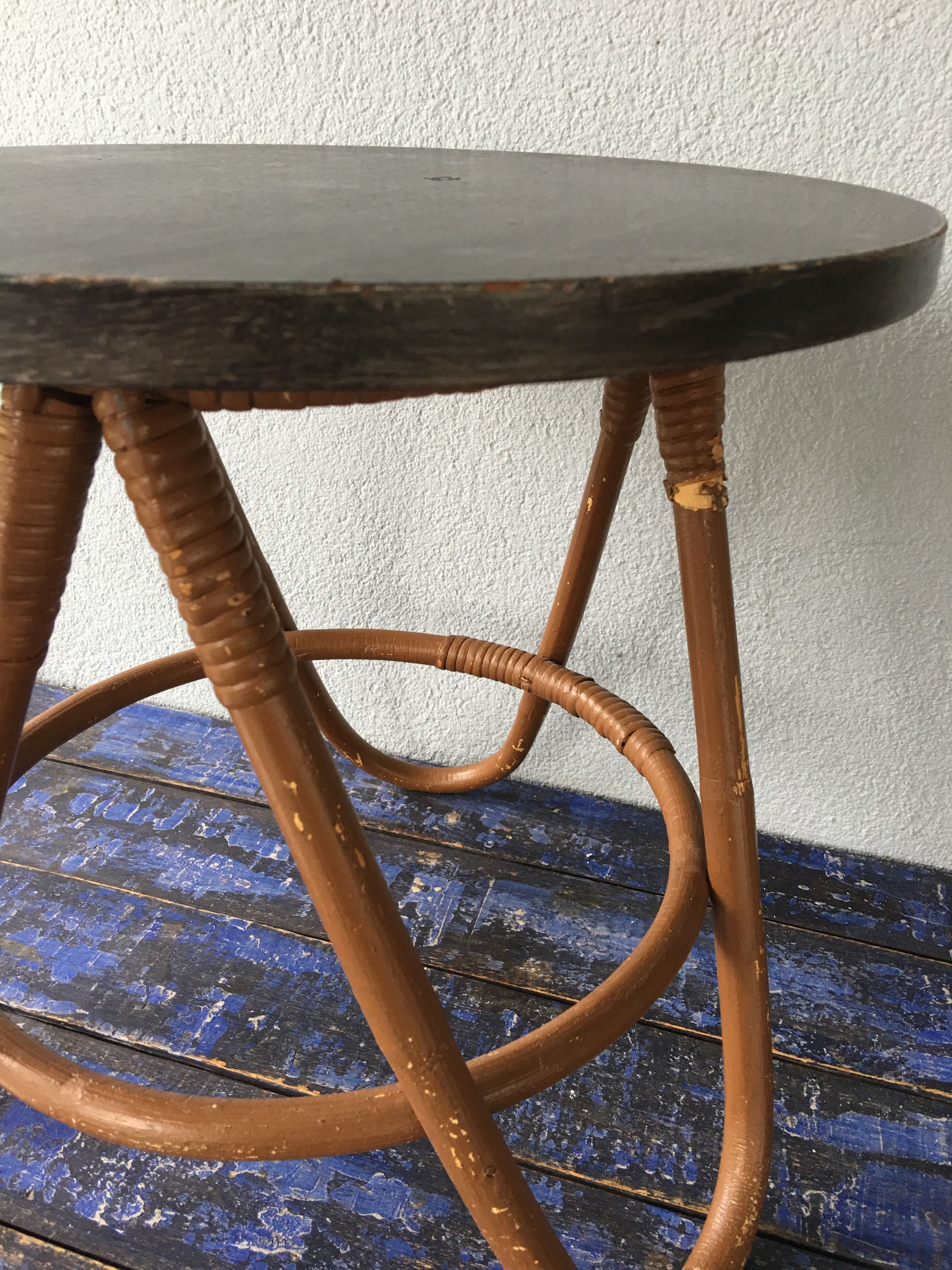 Gueridon, vintage two-coloured rattan coffee table