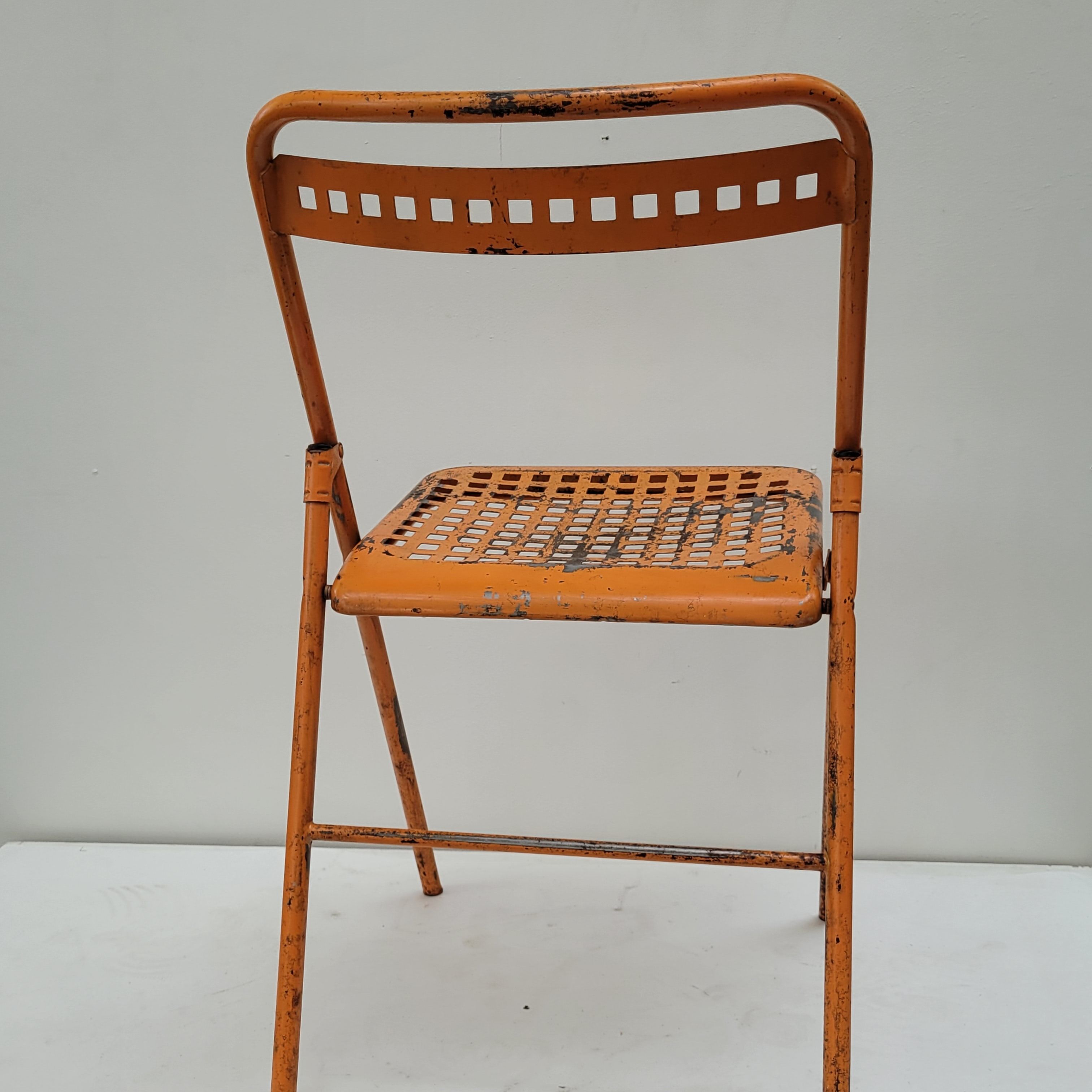 Metal folding chair