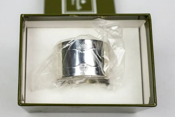 Rond de serviette Christofle Vendôme en métal argenté – Neuf dans sa boîte