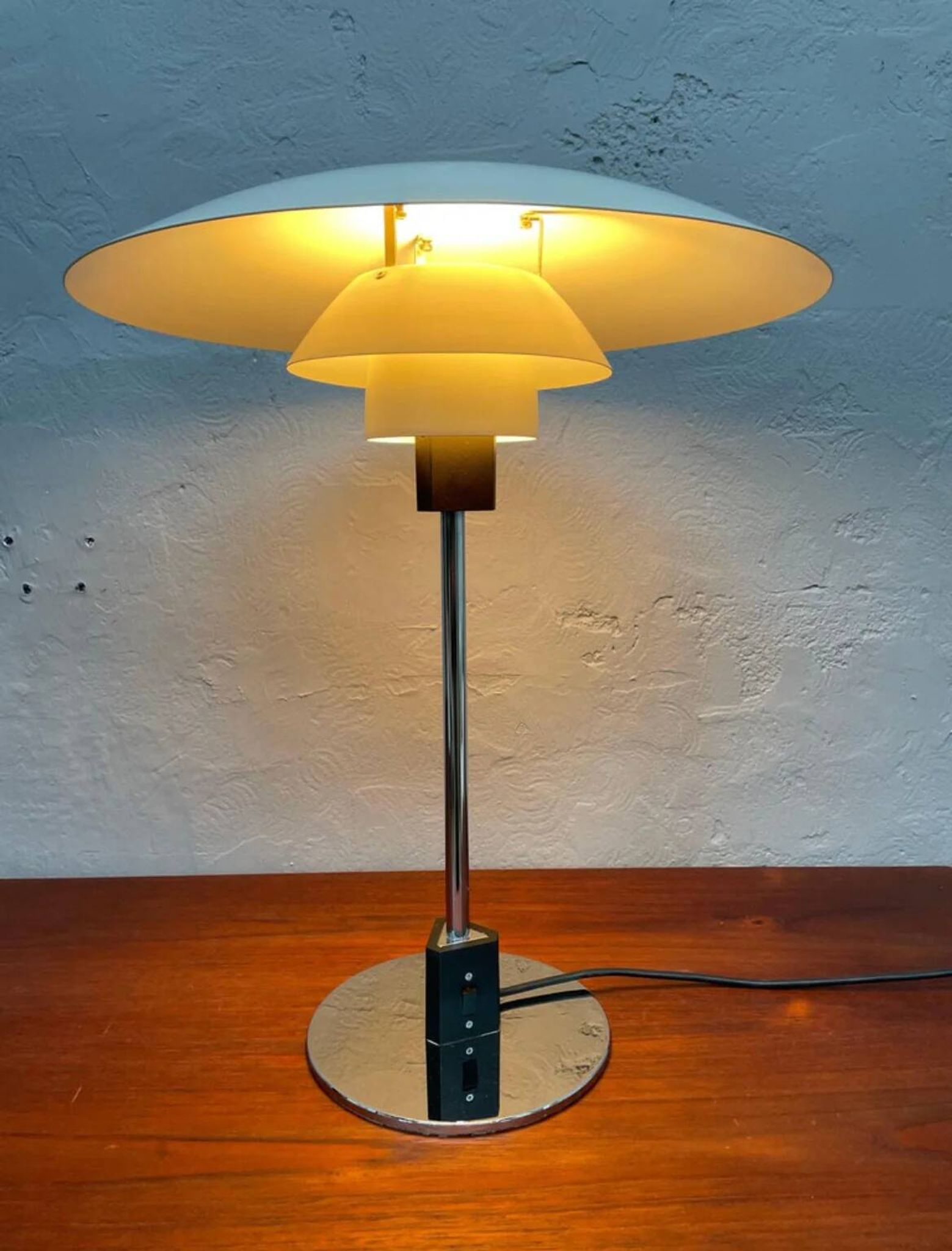 Vintage Poul Henningsen PH 4/3 table lamp for Louis Poulsen