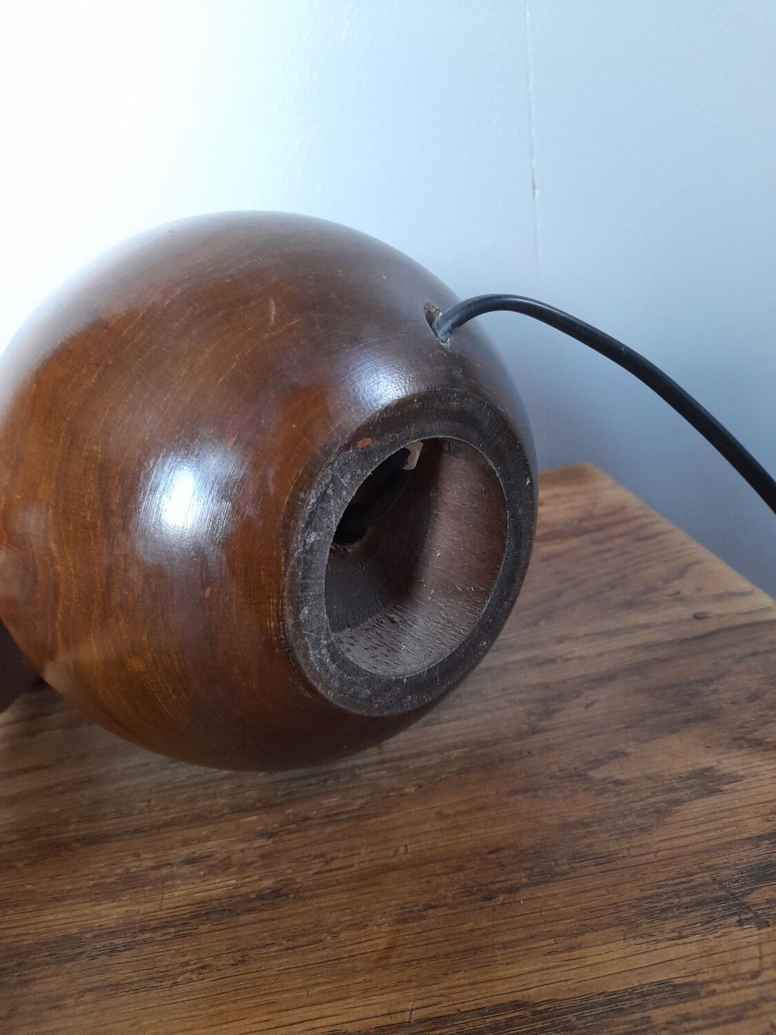 Table lamp foot ball dark solid wood Tournerie du sou, France
