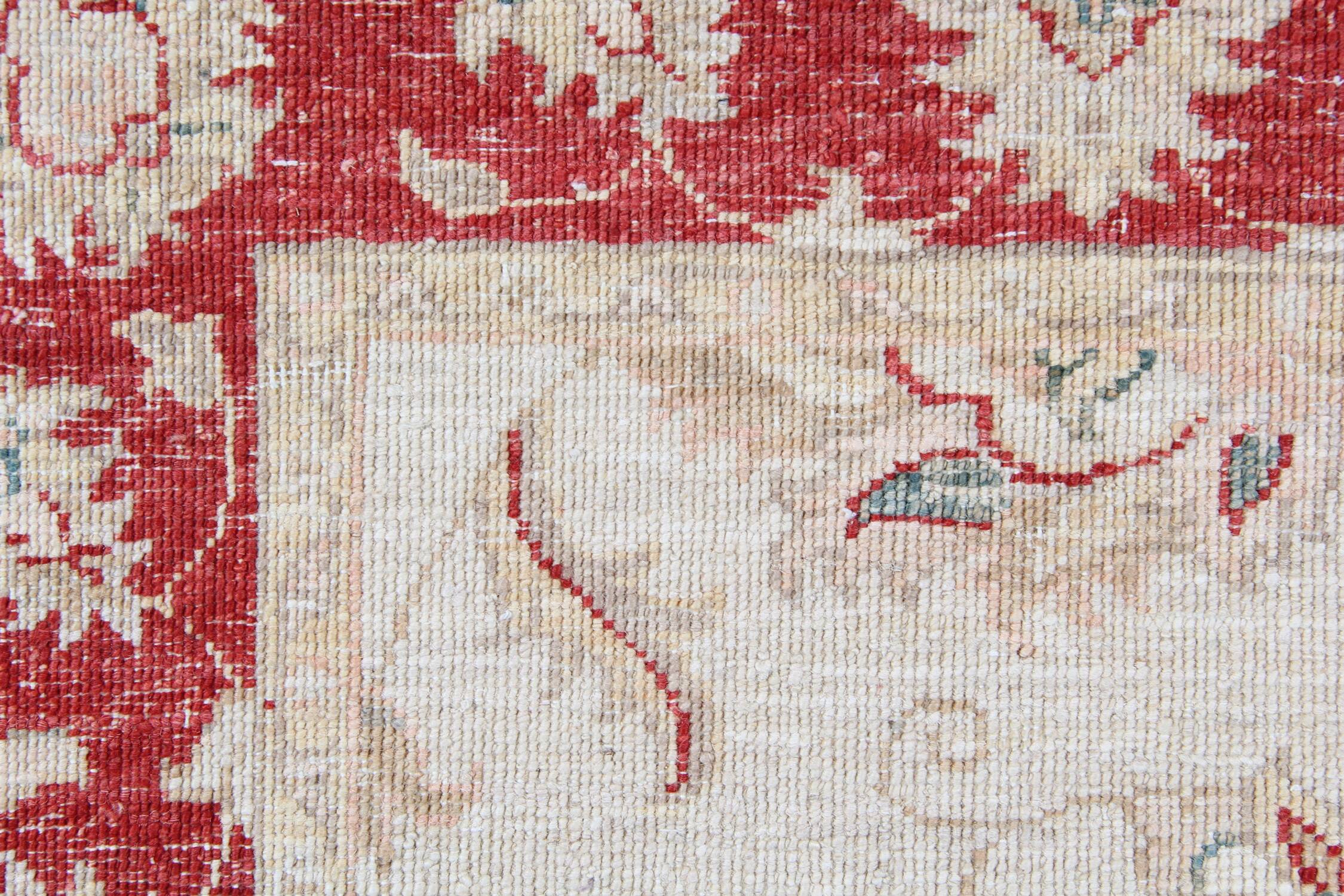 Traditional Living Room Rug, Cream Red Floral Oriental Carpet 119x175cm