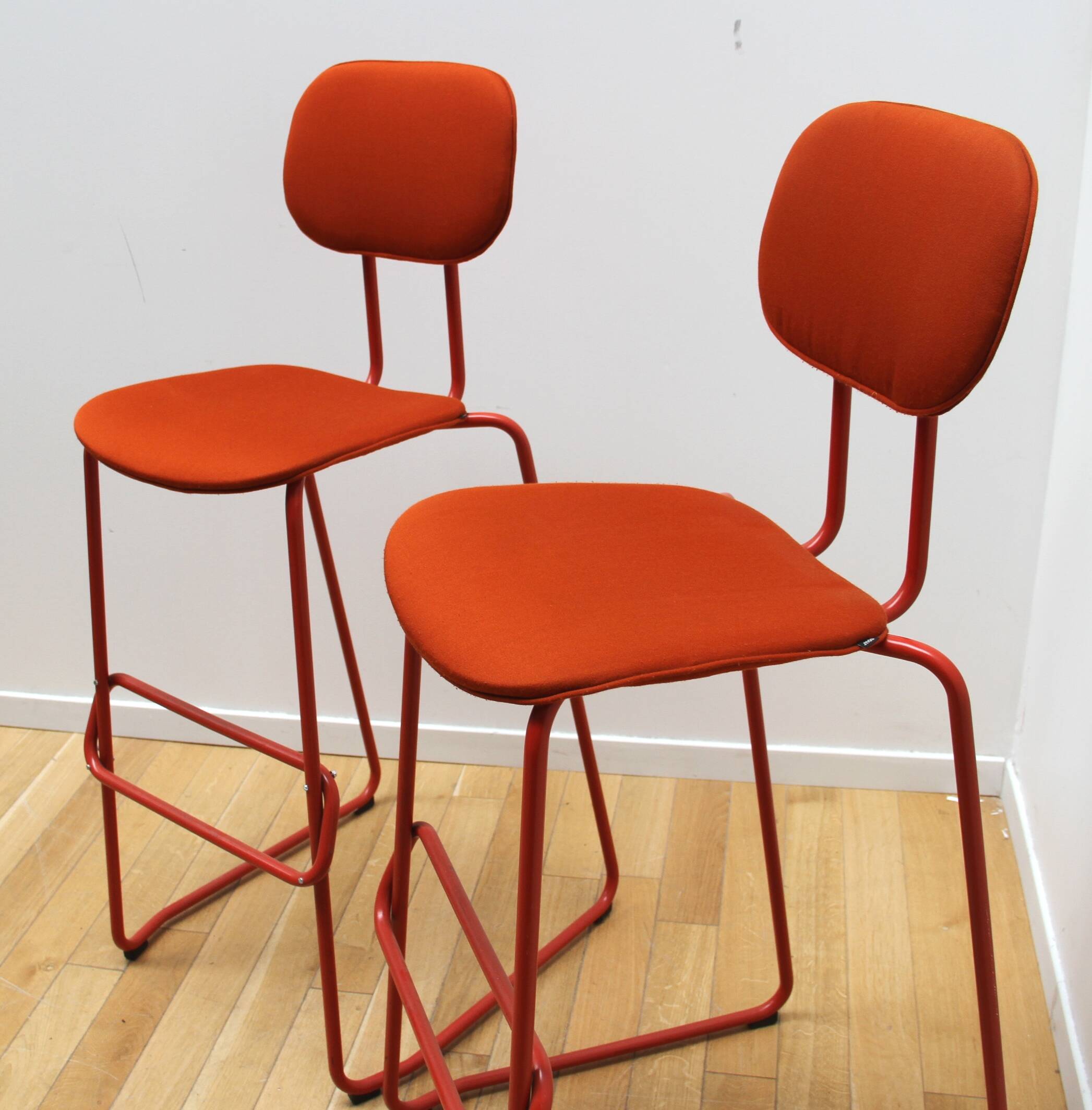 New School Bar Stool, MDD