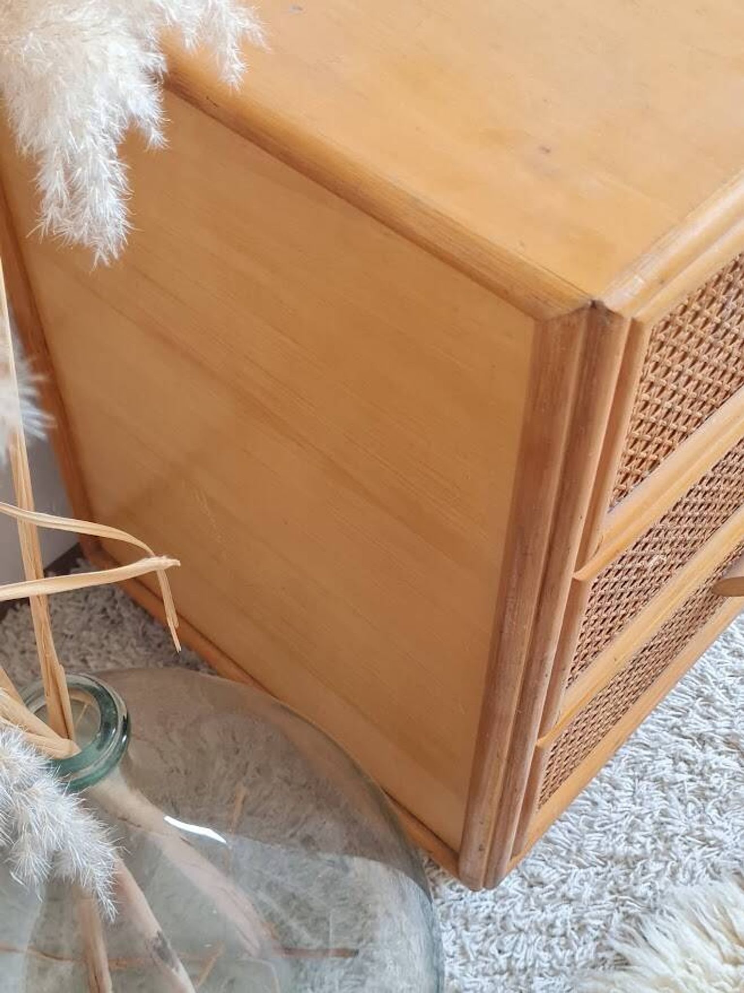 Commode en rotin, circa 1960