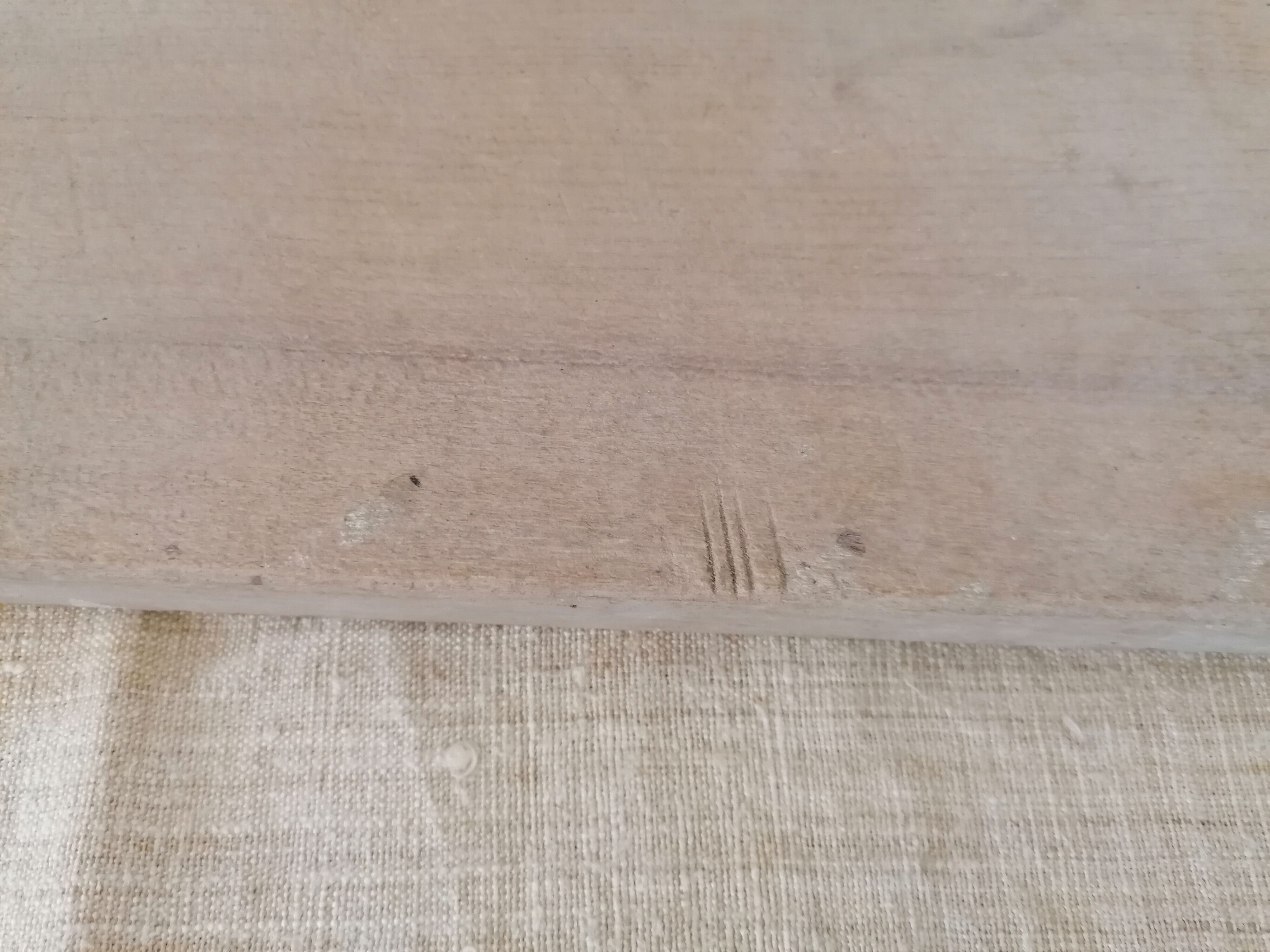 Wooden cutting board