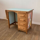 Children's desk
